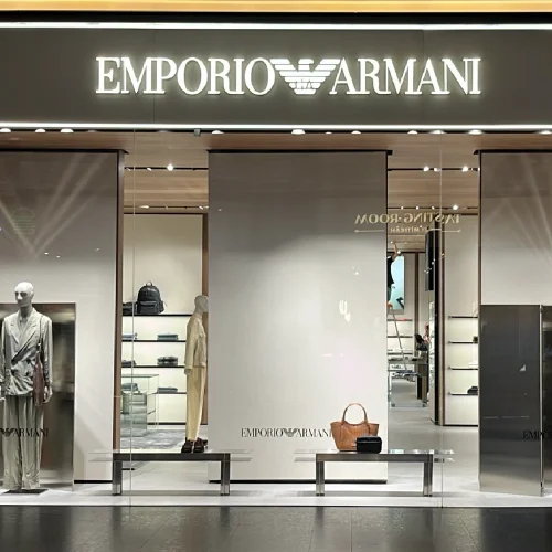 Emporio Armani Mitikah_Mesa de trabajo 1